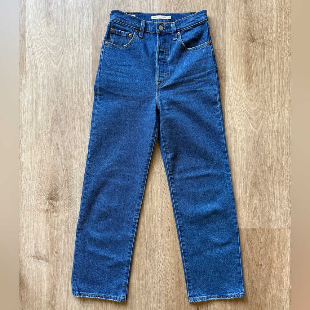 Levi's Women's Ribcage Straight Jeans - Blue